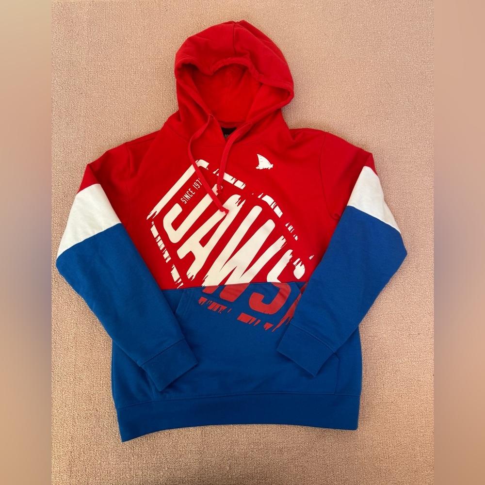 Universal Studios JAWS Hoodie - Picture 2 of 5